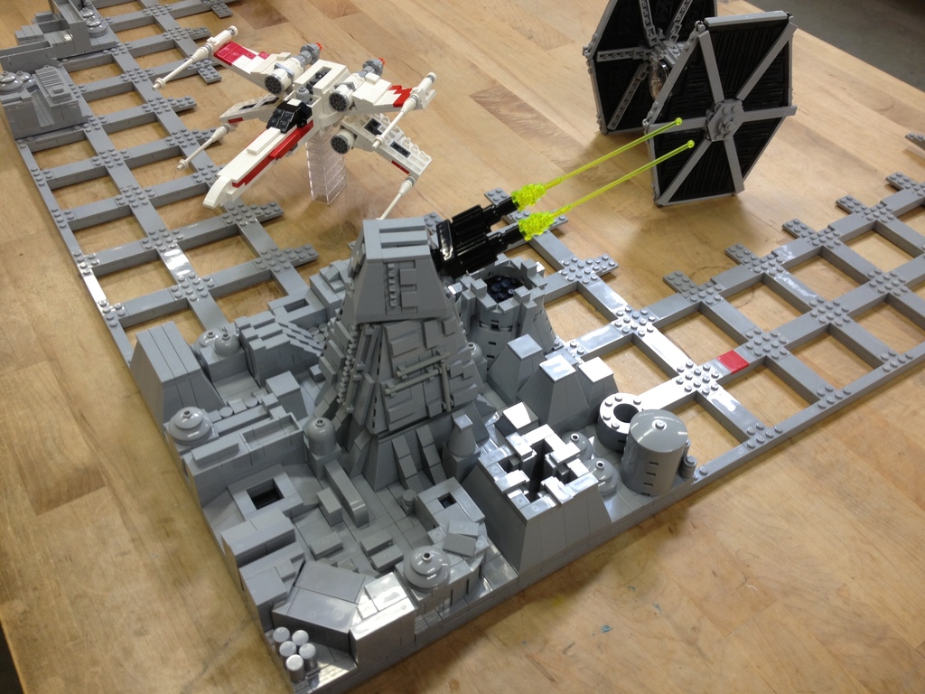 LEGO Artist Star Wars Death Star Trench