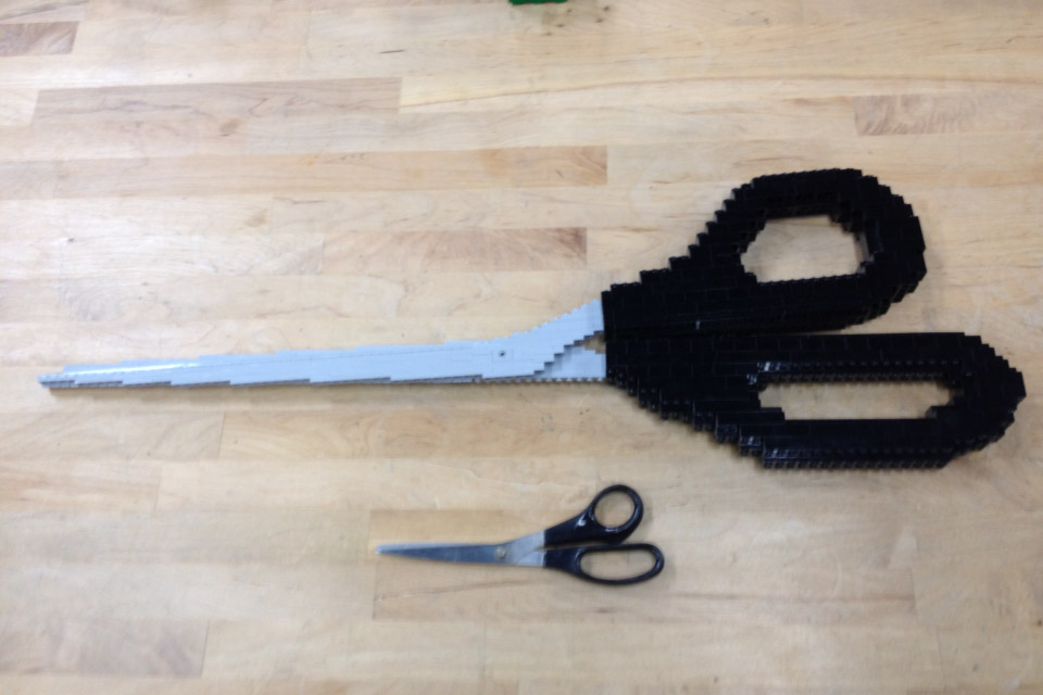 LEGO Artist Giant Scissors